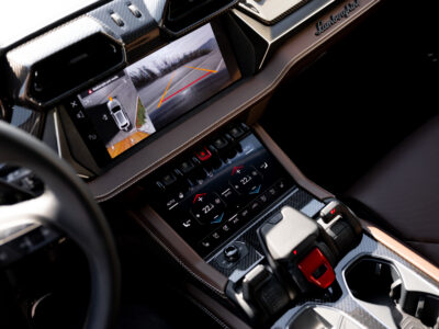 Lamborghini Urus lamborghini urus se web res 32